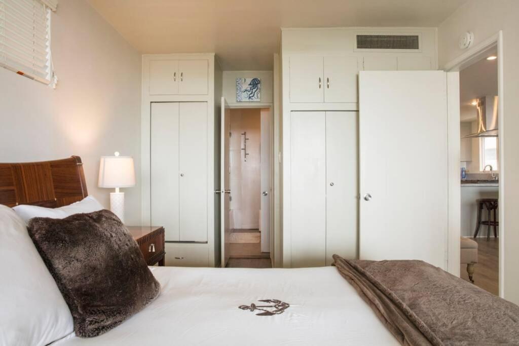 Appartamento Oceanfront Oasis Long Beach Esterno foto